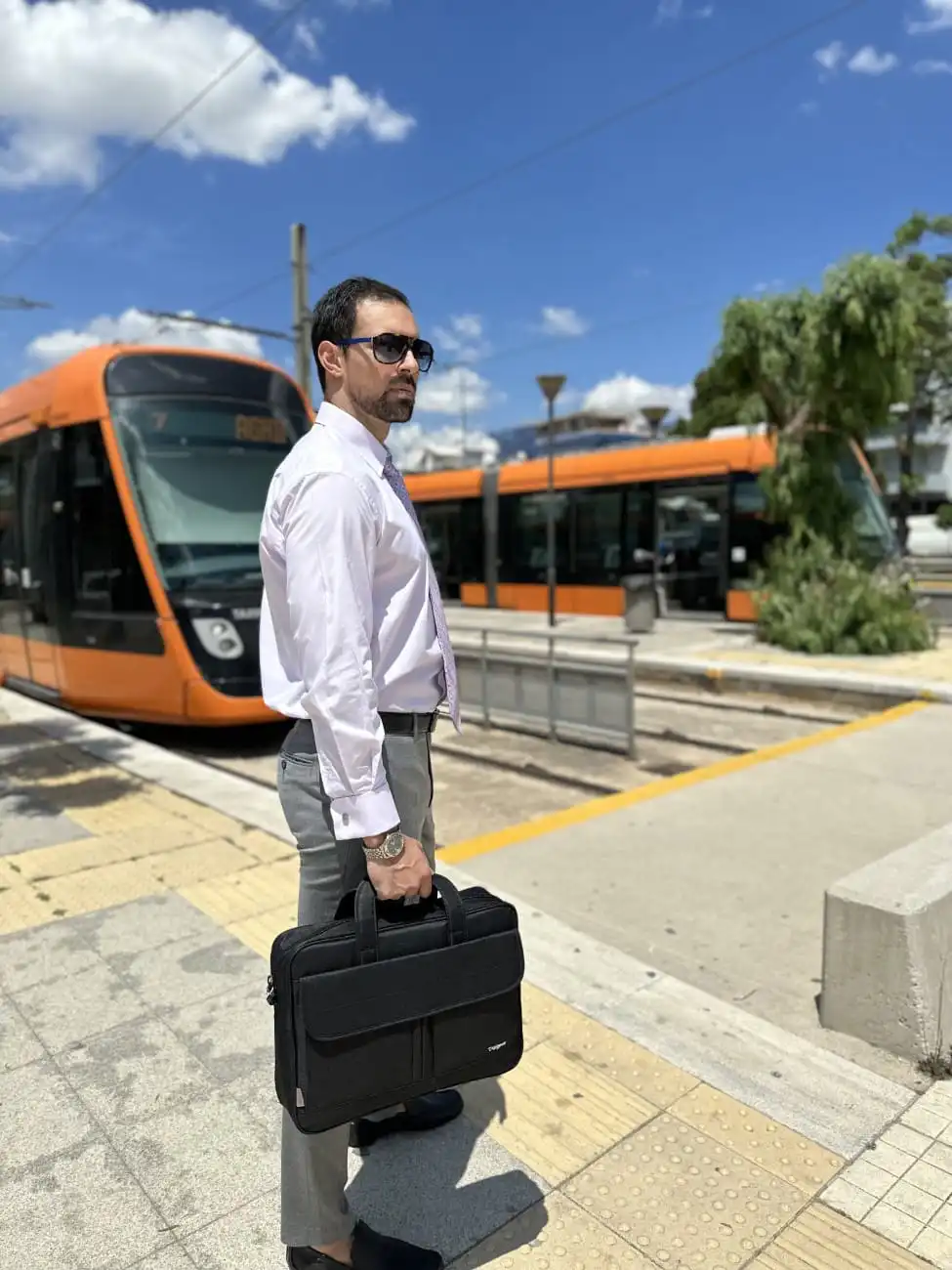 Υφασμάτινος Χαρτοφύλακας Taygeer 17'' laptop 21L 1073 μαύρο