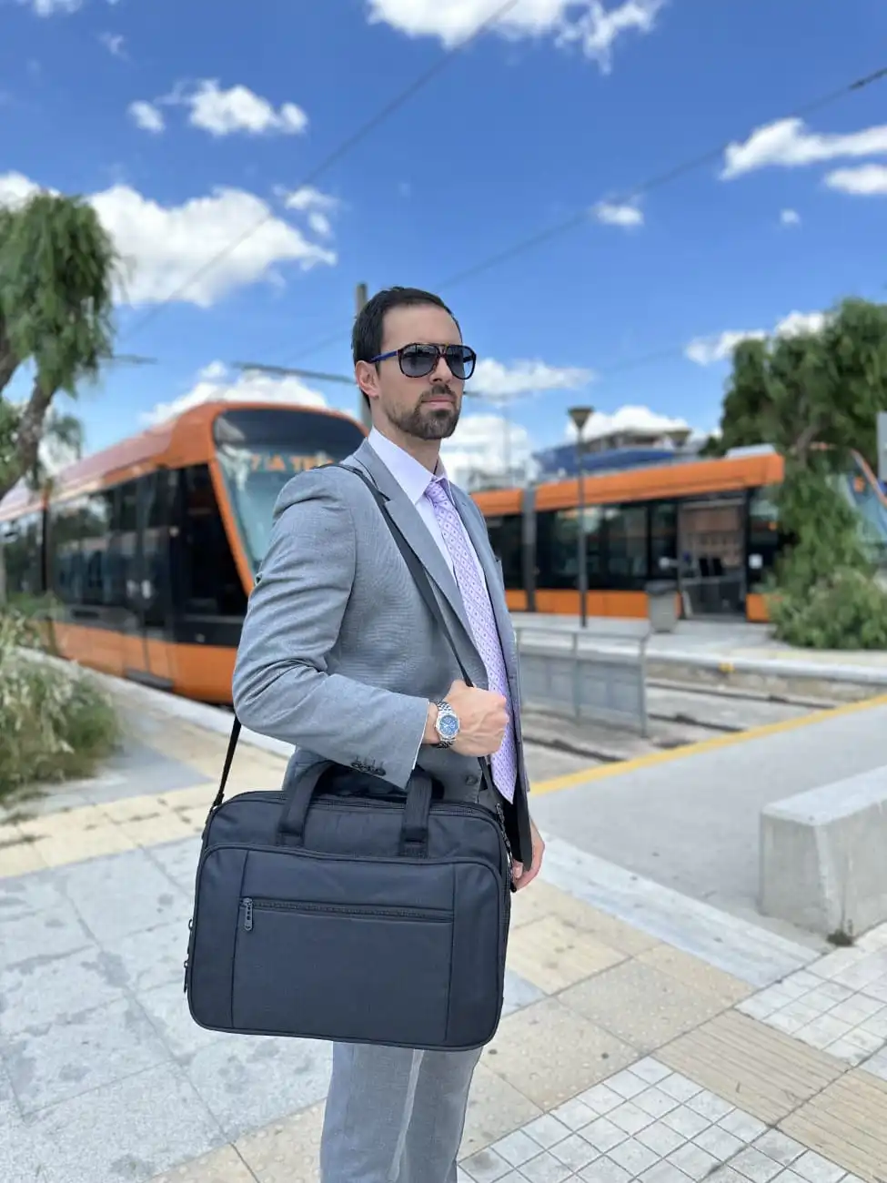 Υφασμάτινος Χαρτοφύλακας Taygeer 17,3'' laptop 32L 1084 μαύρο