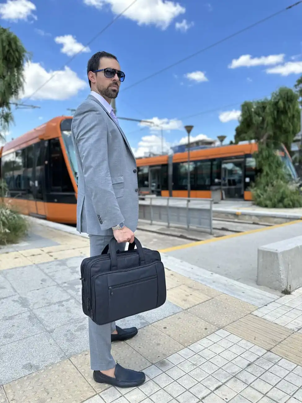 Υφασμάτινος Χαρτοφύλακας Taygeer 17,3'' laptop 32L 1084 μαύρο