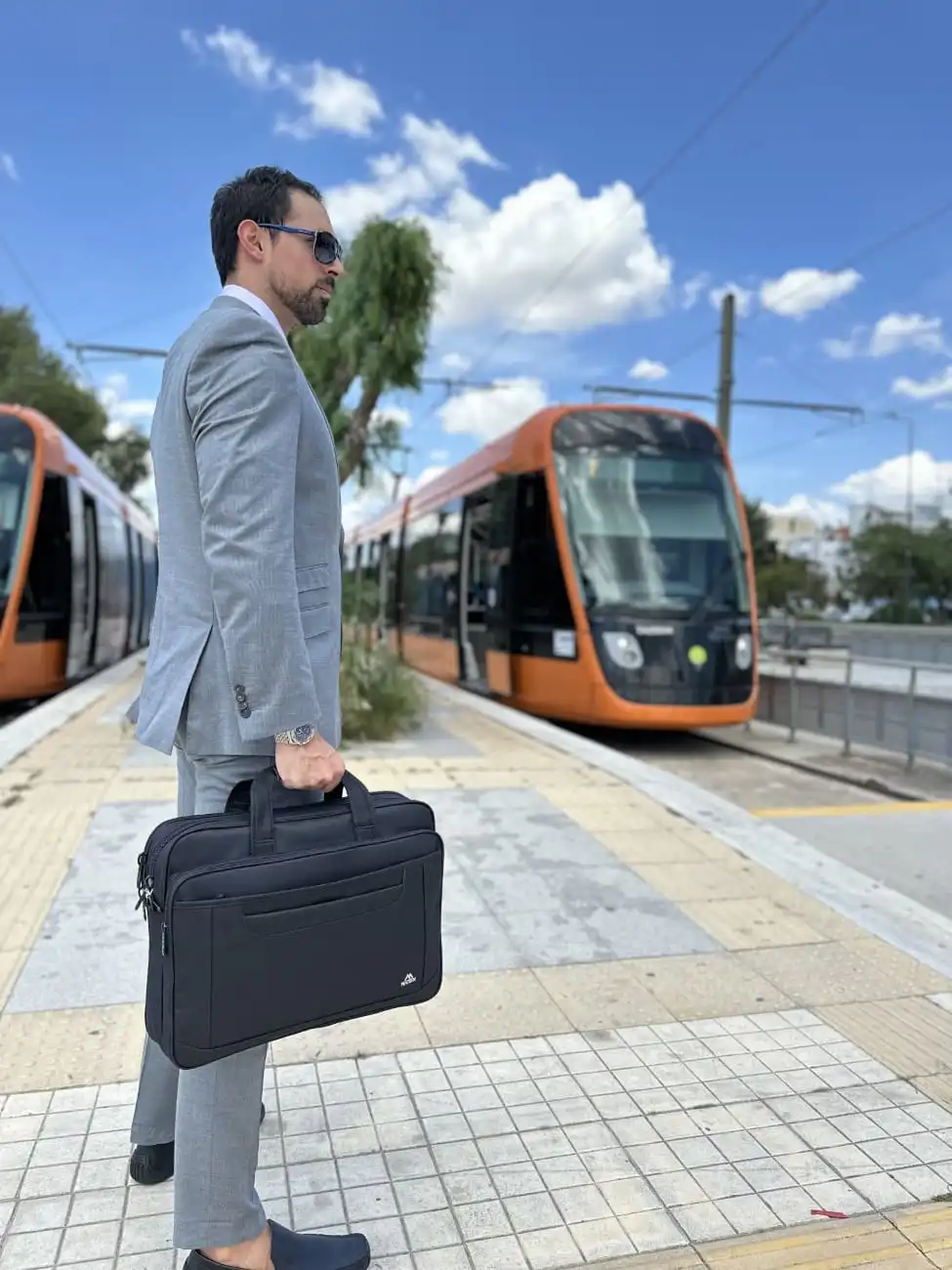 Υφασμάτινος Χαρτοφύλακας Matein 17'' laptop 21L 1172 μαύρο