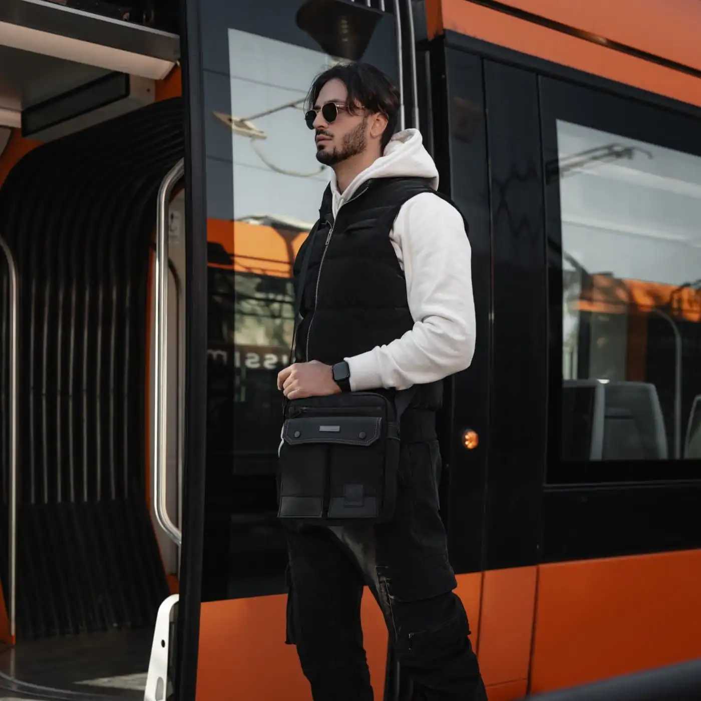 Τσαντάκι ώμου Cardinal 123 μαύρο Τσαντάκι ώμου Cardinal 123 μαύρο