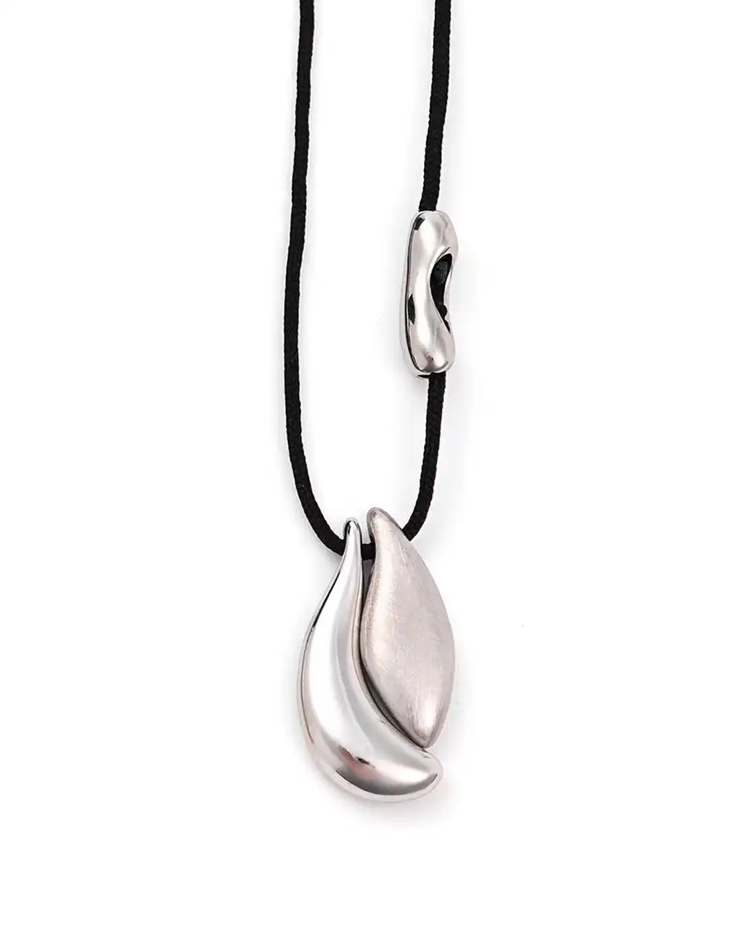 Κρεμαστό λαιμού WW-K523 – Ασημί Κρεμαστό λαιμού WW-K523 – Ασημί