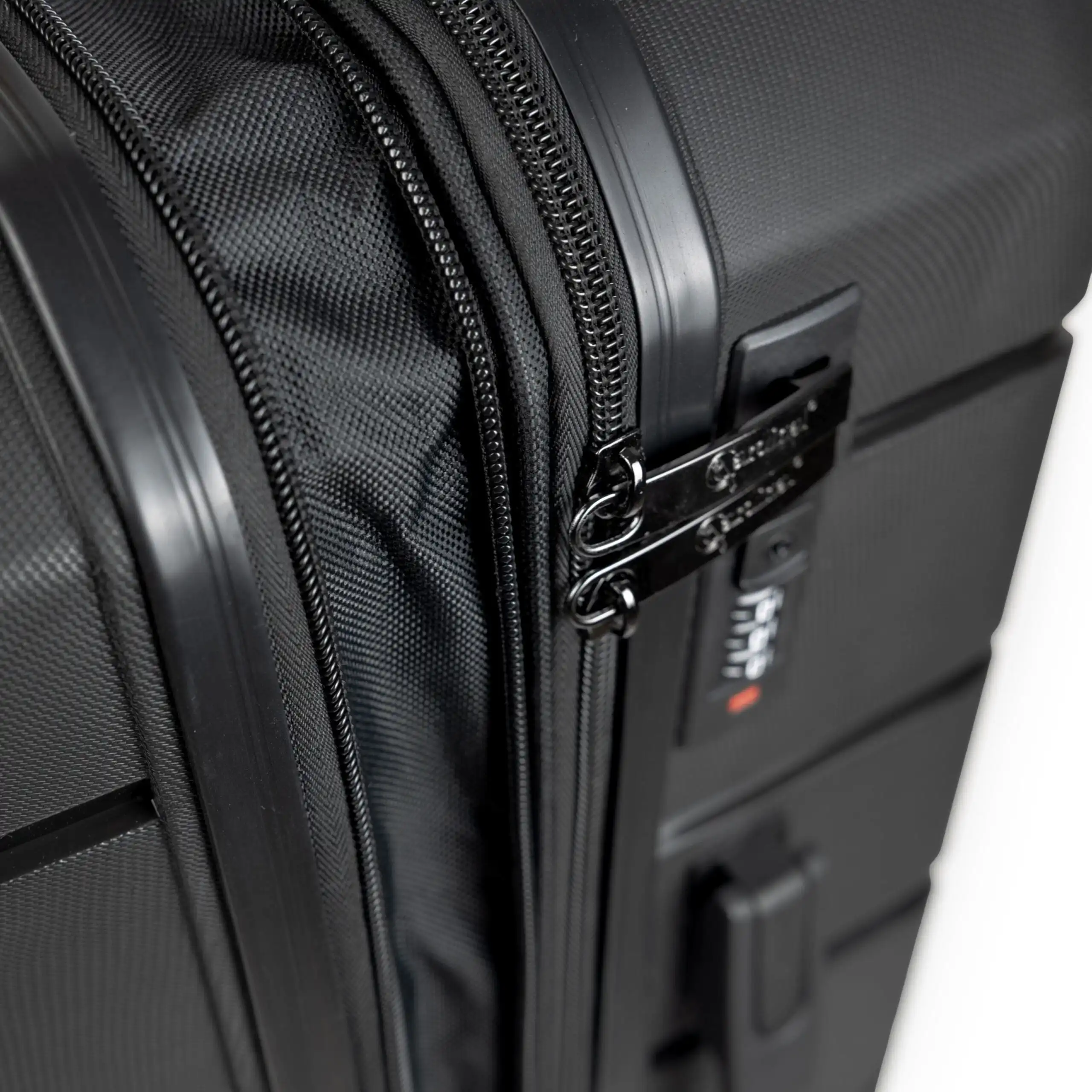 Βαλίτσες Ταξιδιού σετ Επεκτάσιμη Elusive Cardinal (PP) μεσαία/μεγάλη 2016/60/70 cm μαύρο