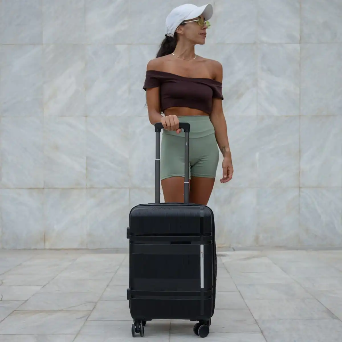 Βαλίτσα Σκληρή Άθραυστη Cardinal (PP) καμπίνας 2017/50 μαύρο