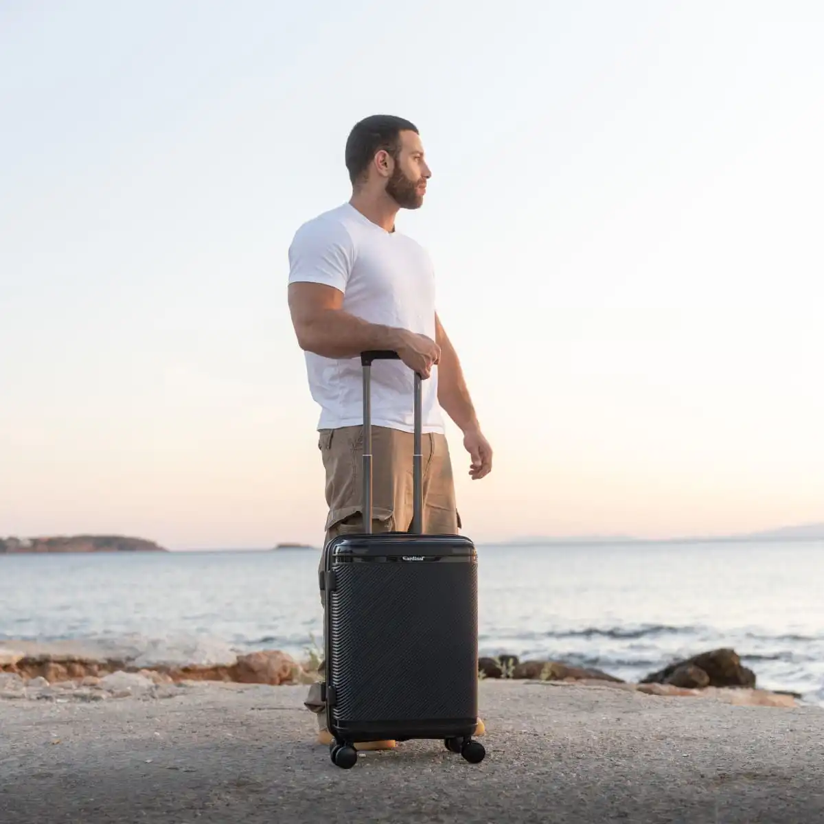 Βαλίτσα Σκληρή Άθραυστη Cardinal (PP) καμπίνας 2019/50 μαύρο