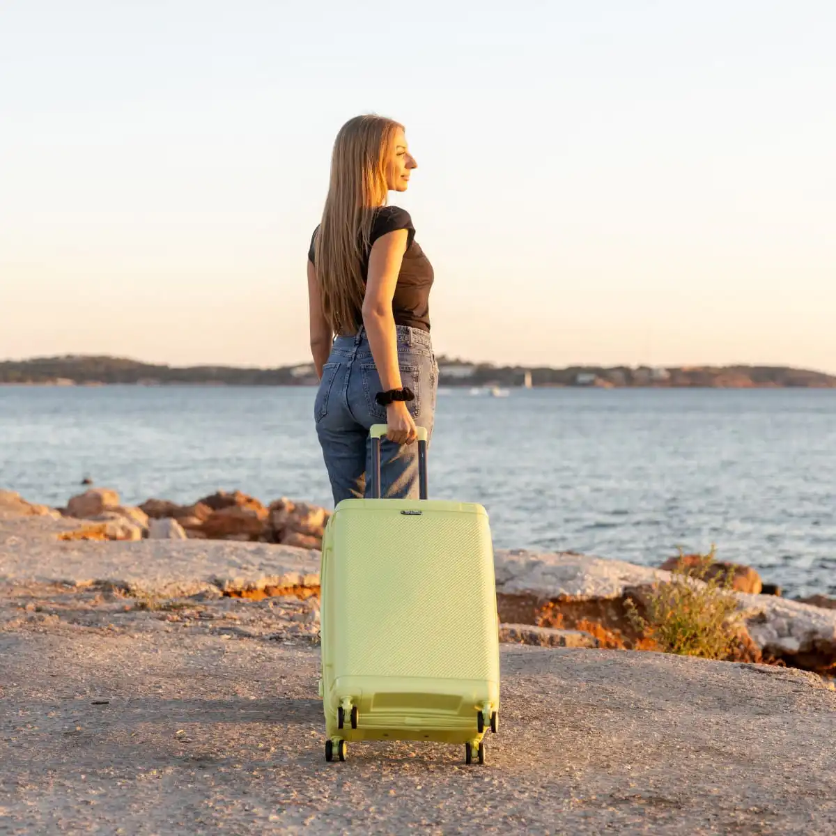 Βαλίτσα Σκληρή Επεκτάσιμη Cardinal (PP) μεσαία 2019/60 lemon Yellow