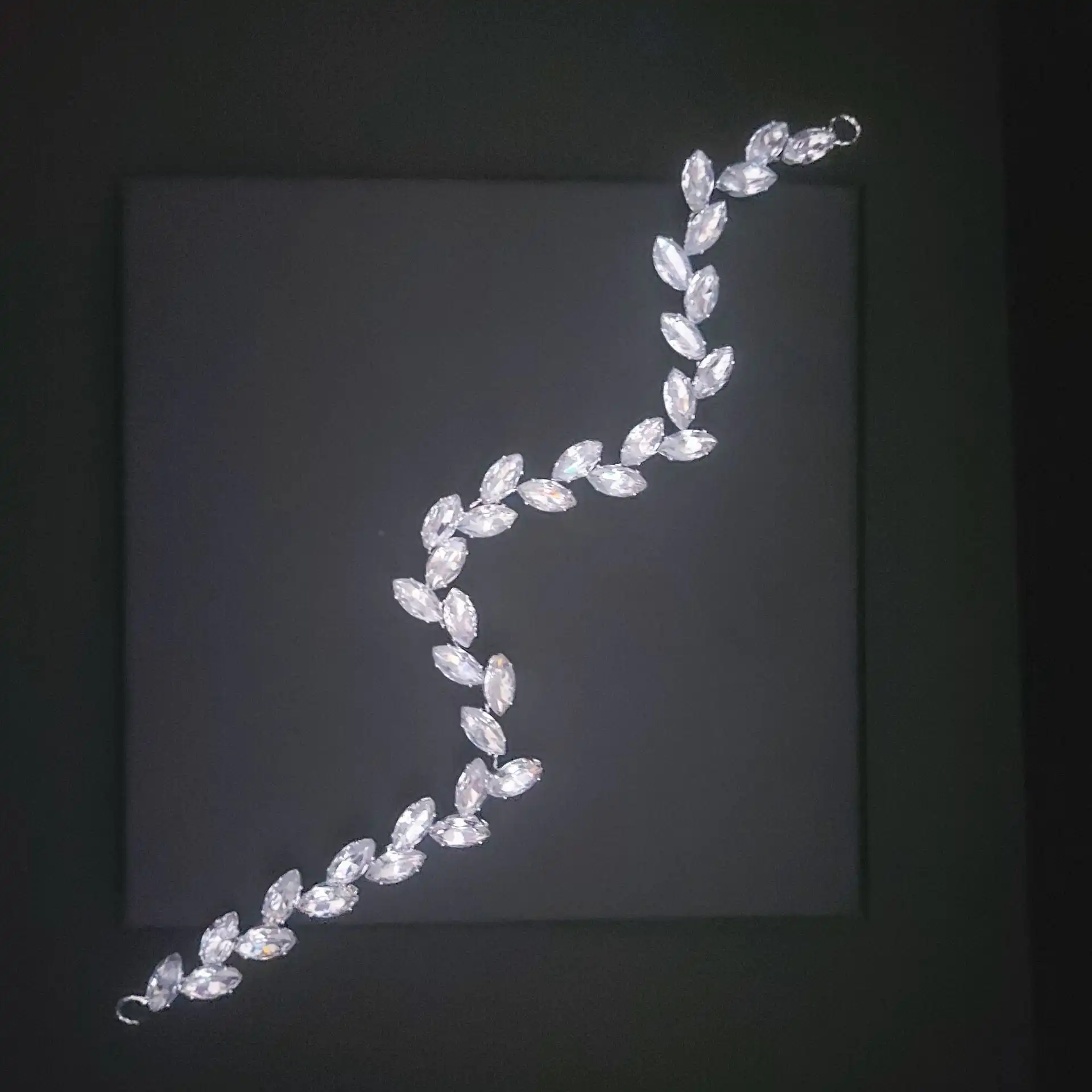 Νυφικό headpiece Zircon 28 cm