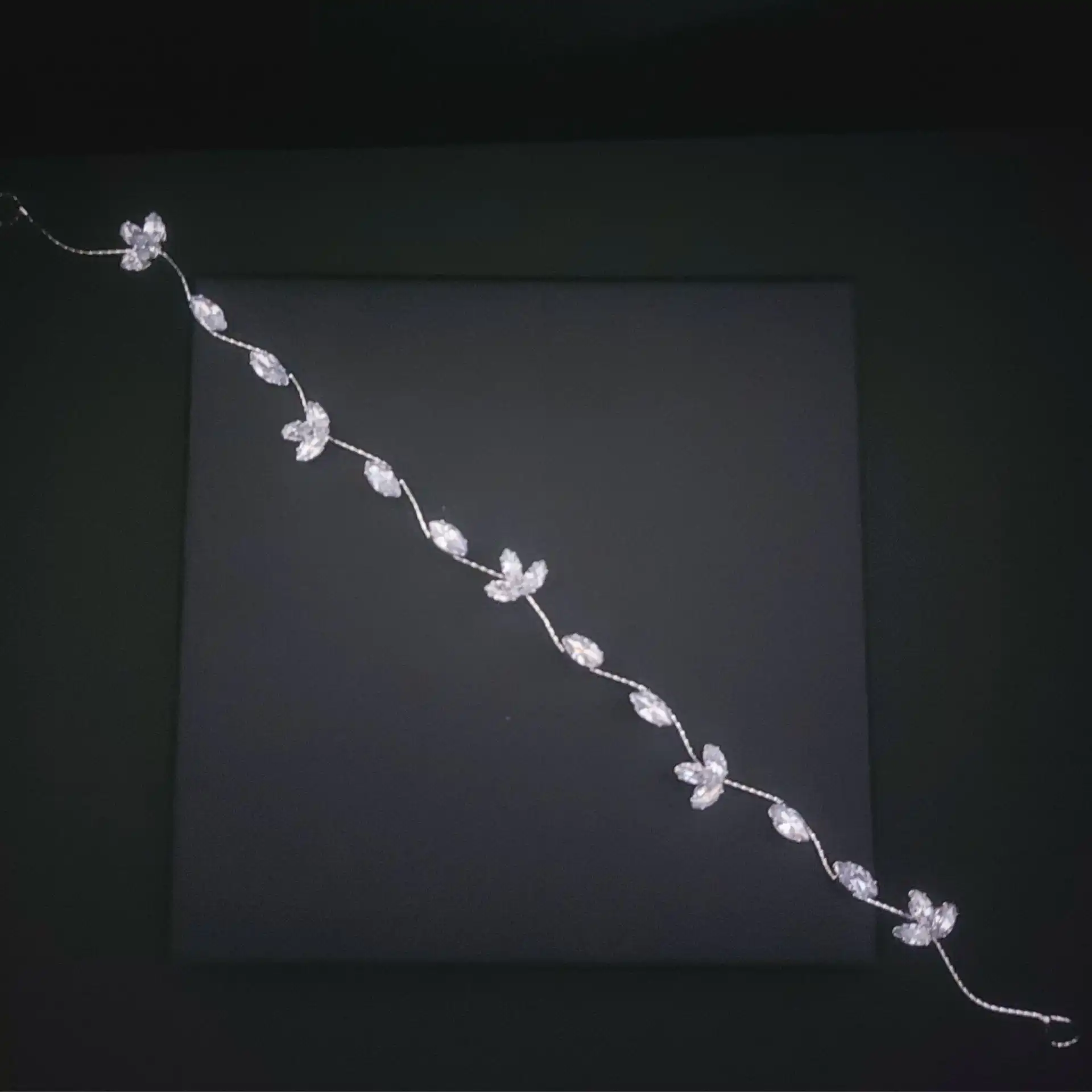 Νυφικό headpiece Zircon 32 cm