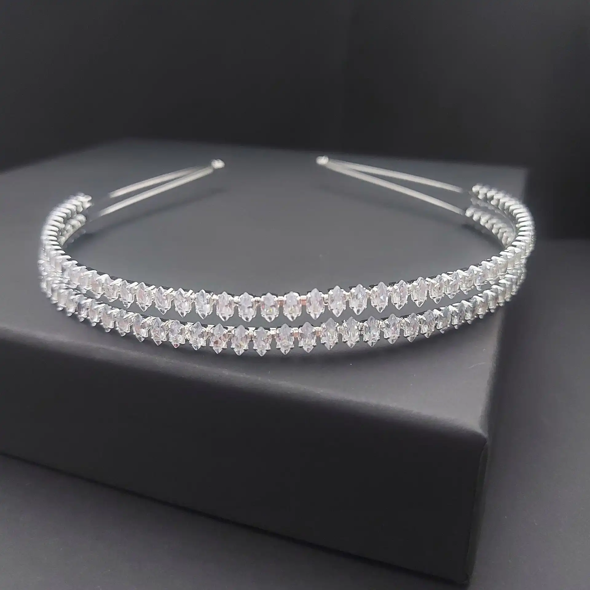 Νυφική στέκα μαλλιών με διπλή σειρά Zircon