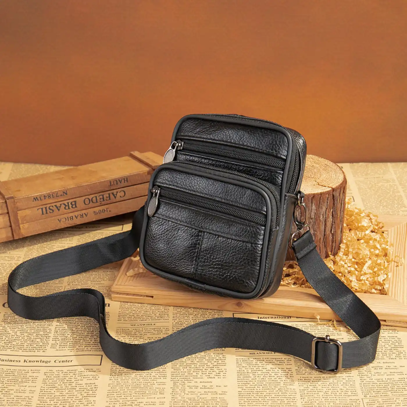 Δερμάτινο τσαντάκι ώμου Cardinal 3205 μαύρο Δερμάτινο τσαντάκι ώμου Cardinal 3205 μαύρο