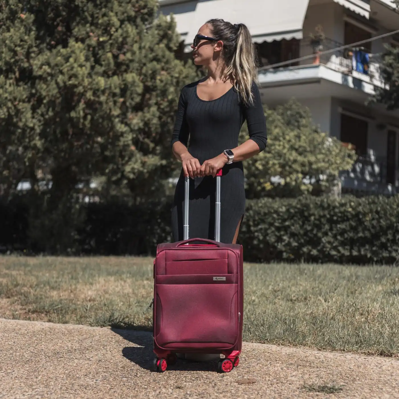 Βαλίτσα trolley Cardinal μικρή μεσαία 3400 50/60cm μπορντό