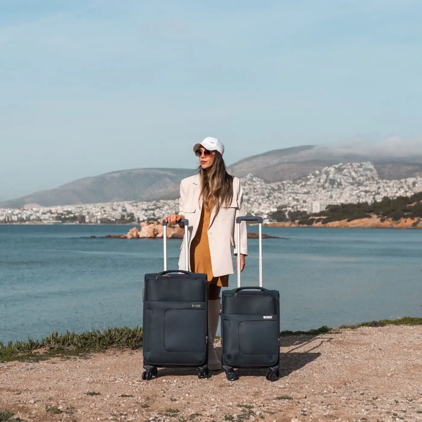 Βαλίτσα trolley Cardinal μικρή μεσαία 3800 50/60cm σκούρο μπλέ