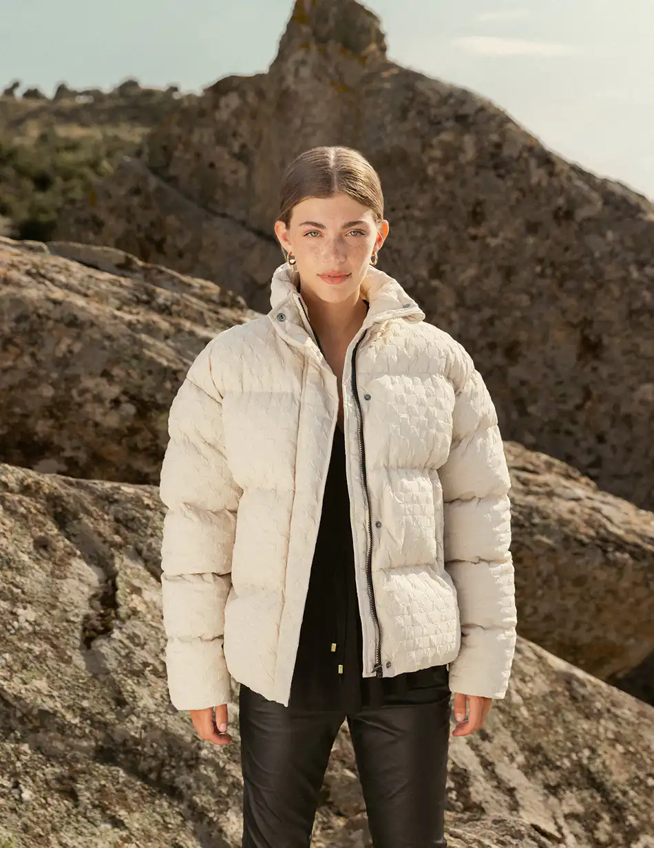 Biston fashion γυναικείο κοντό μπουφάν με γιακά 50-101-005 LT BEIGE