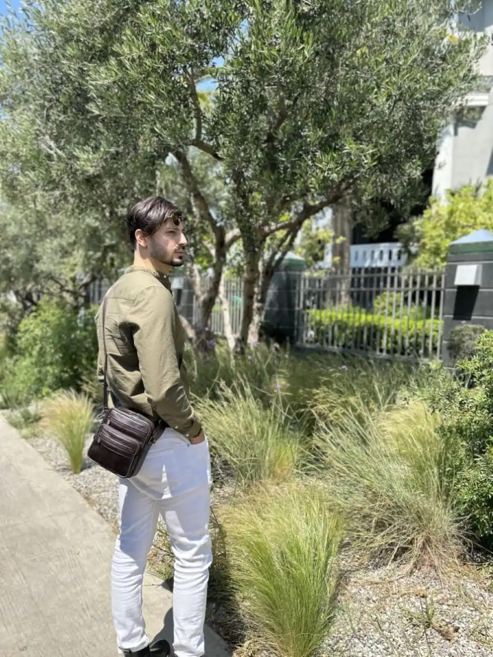 Δερμάτινο τσαντάκι ώμου Cardinal 500 καφέ Δερμάτινο τσαντάκι ώμου Cardinal 500 καφέ