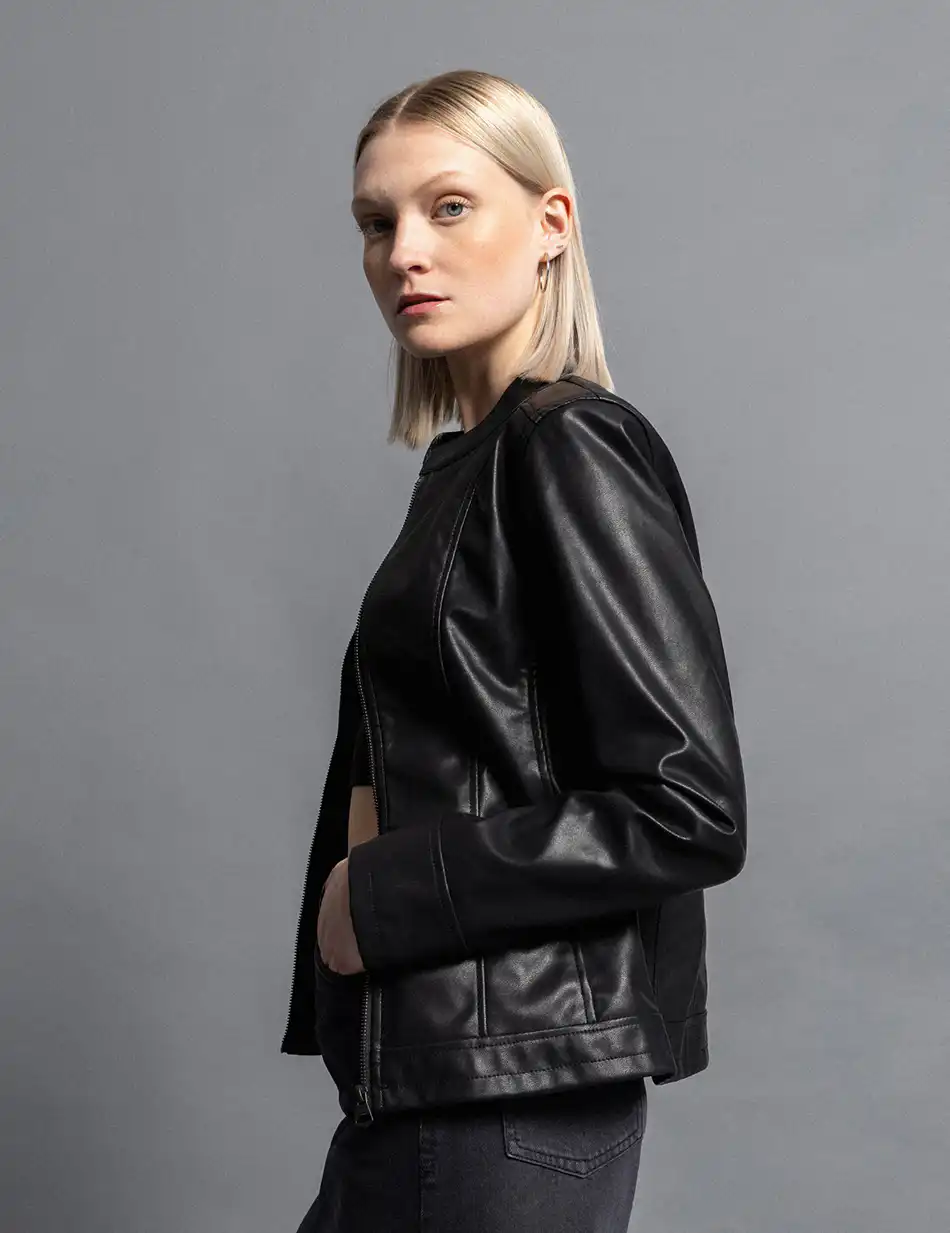 Biston fashion γυναικείο κοντό πανωφόρι από δερματίνη 51-101-015 BLACK