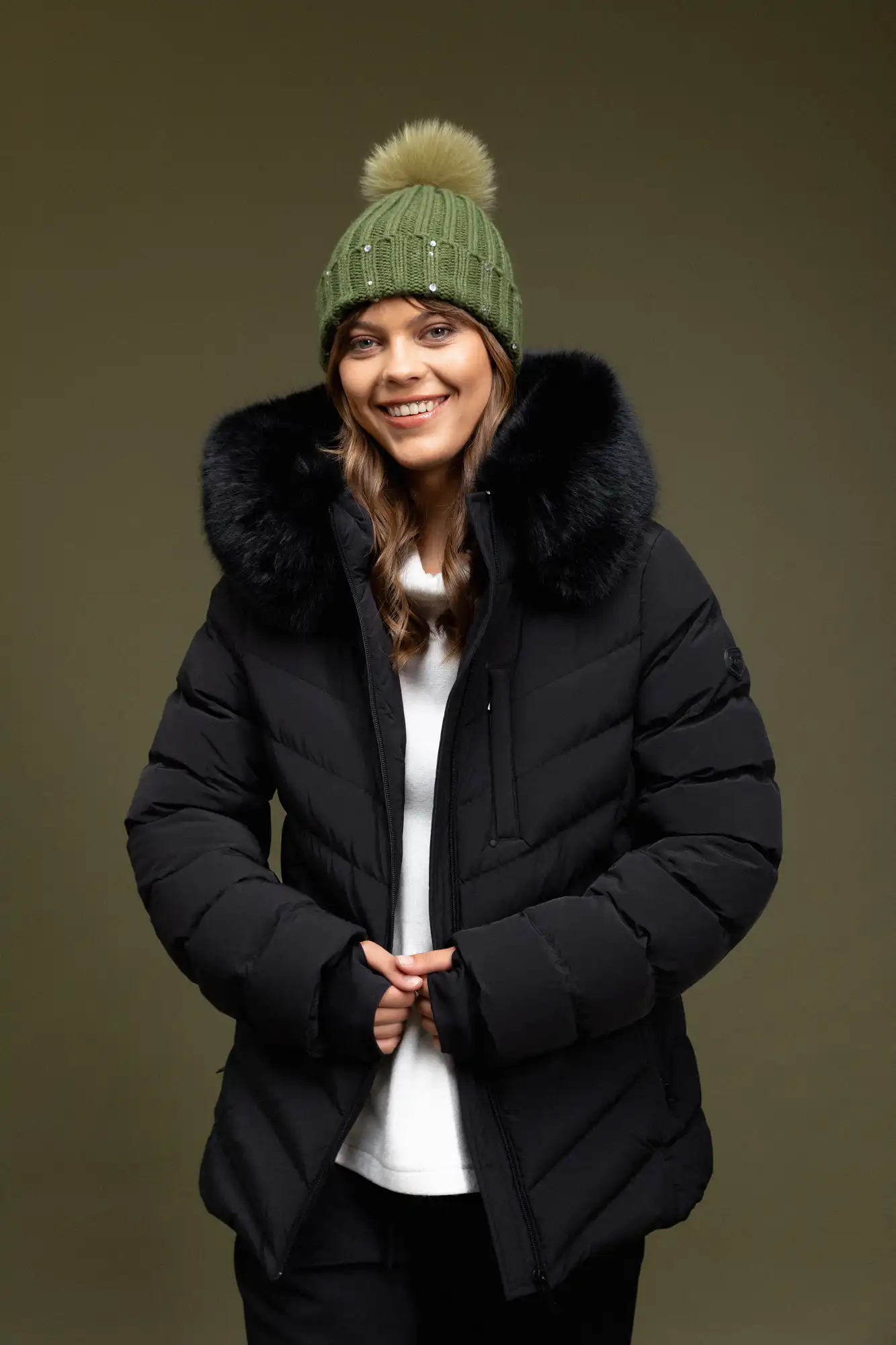 Biston fashion γυναικείο κοντό μπουφάν με αποσπώμενη κουκούλα 52-101-053 BLACK