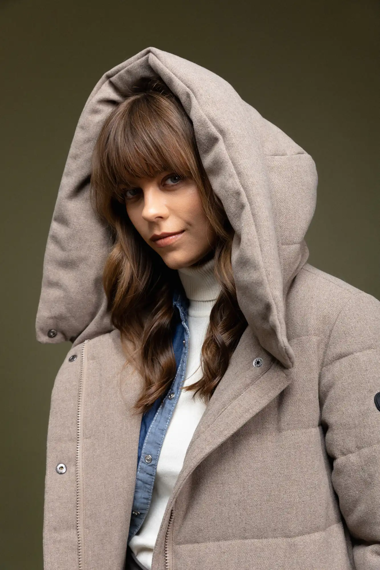 Biston fashion γυναικείο μακρύ μπουφάν με ενσωματωμένη κουκούλα 52-101-057 BEIGE