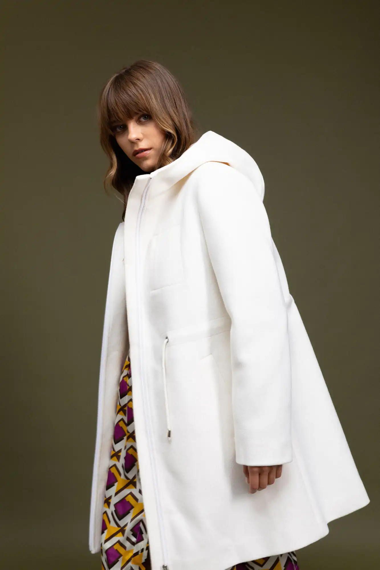 Biston fashion γυναικείο μακρύ μπουφάν με ενσωματωμένη κουκούλα 52-101-059 OFF WHITE