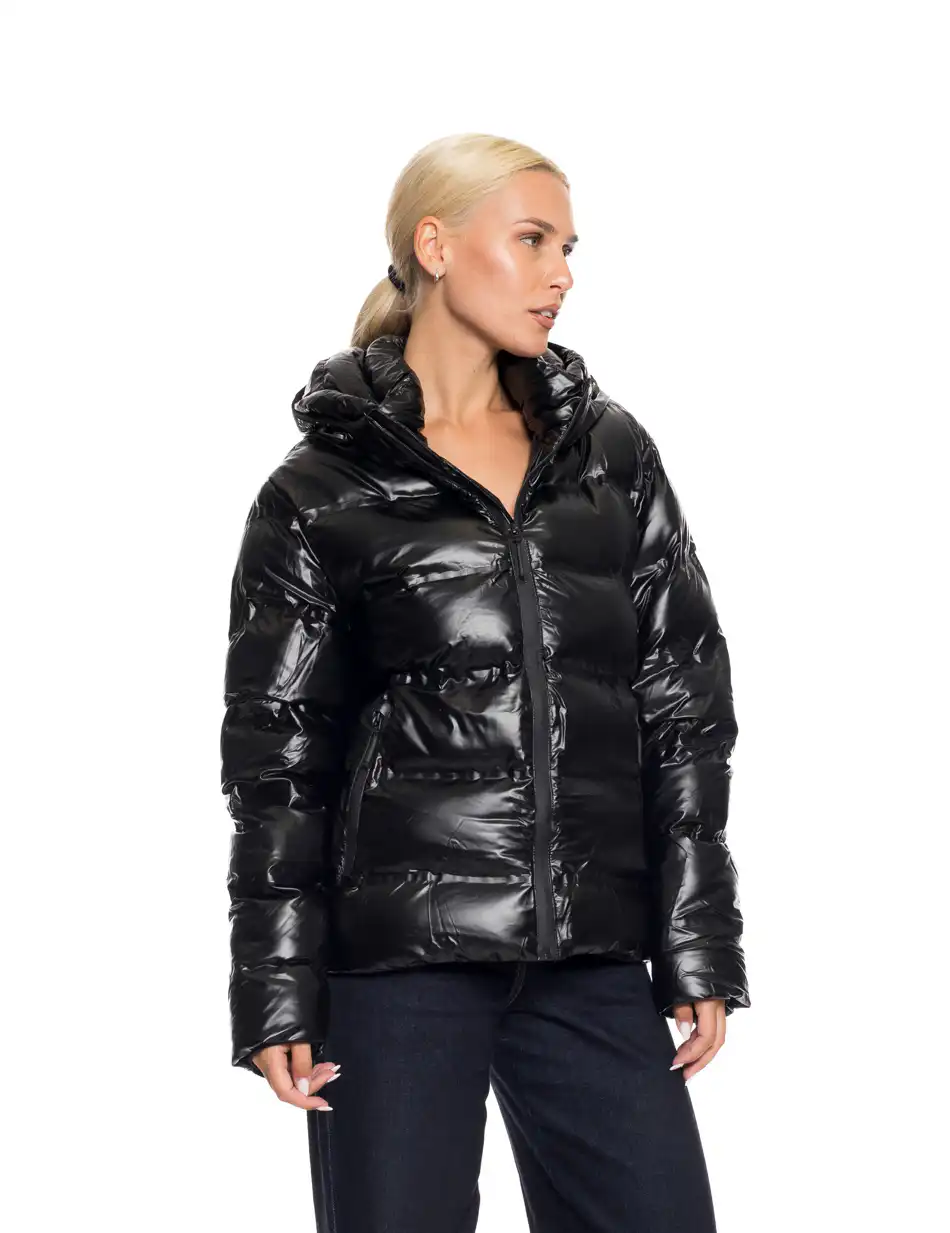 Biston fashion γυναικείο κοντό μπουφάν με κουκούλα 52-101-071 BLACK