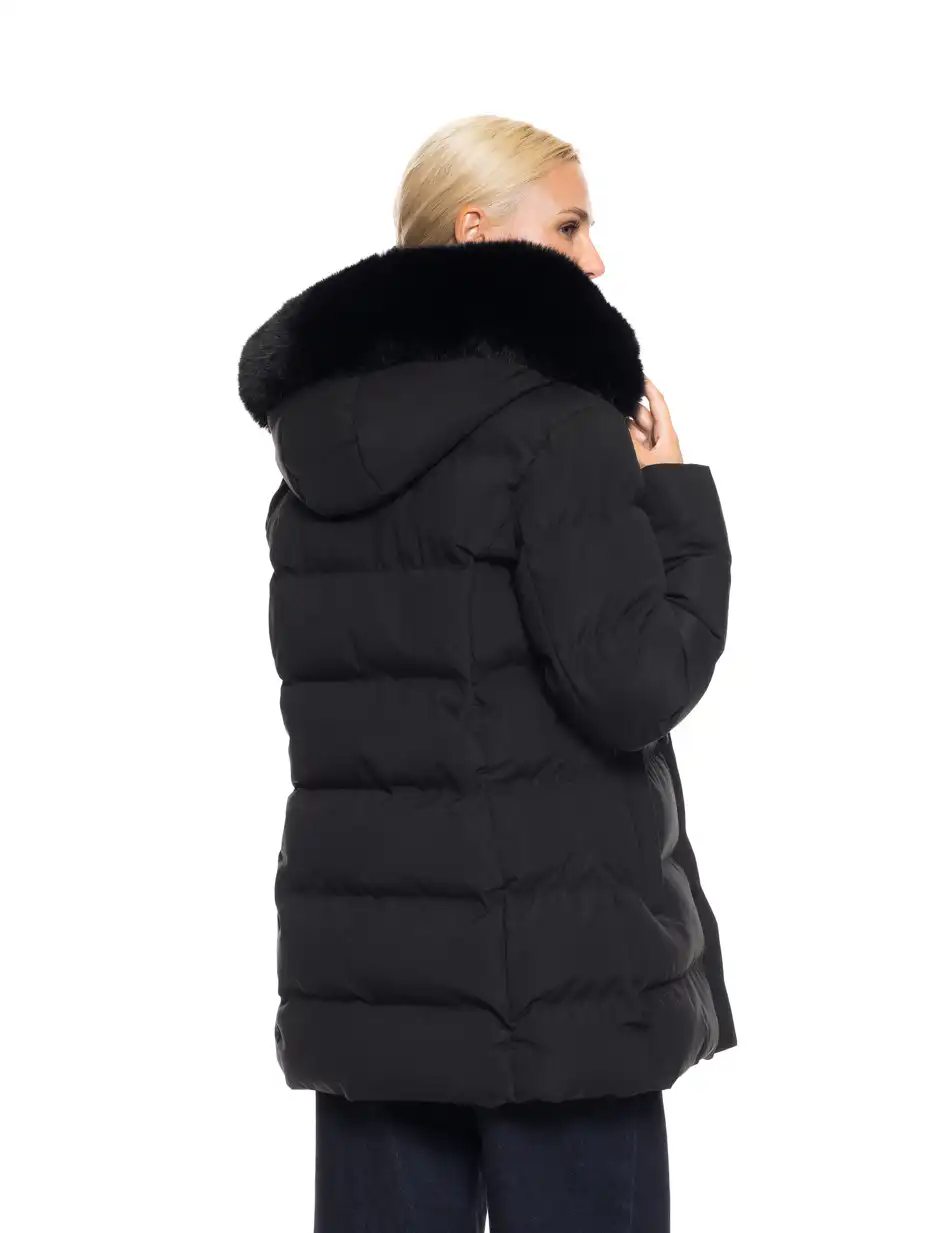 Biston fashion γυναικείο κοντό μπουφάν με αποσπώμενη κουκούλα 52-101-099 BLACK