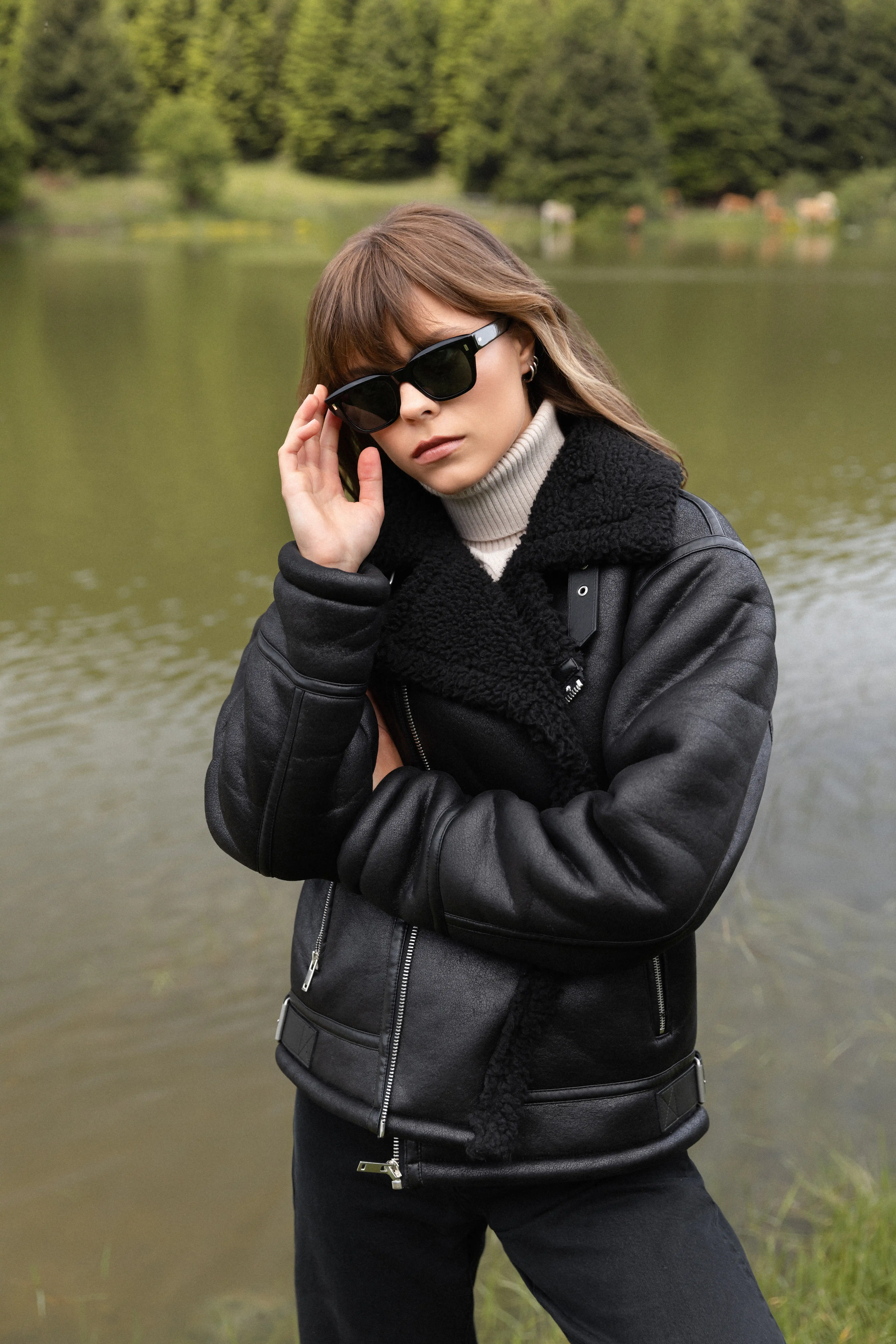 Biston fashion γυναικείο τζάκετ δερμάτινο εφέ, μουτόν 52-101-102 BLACK