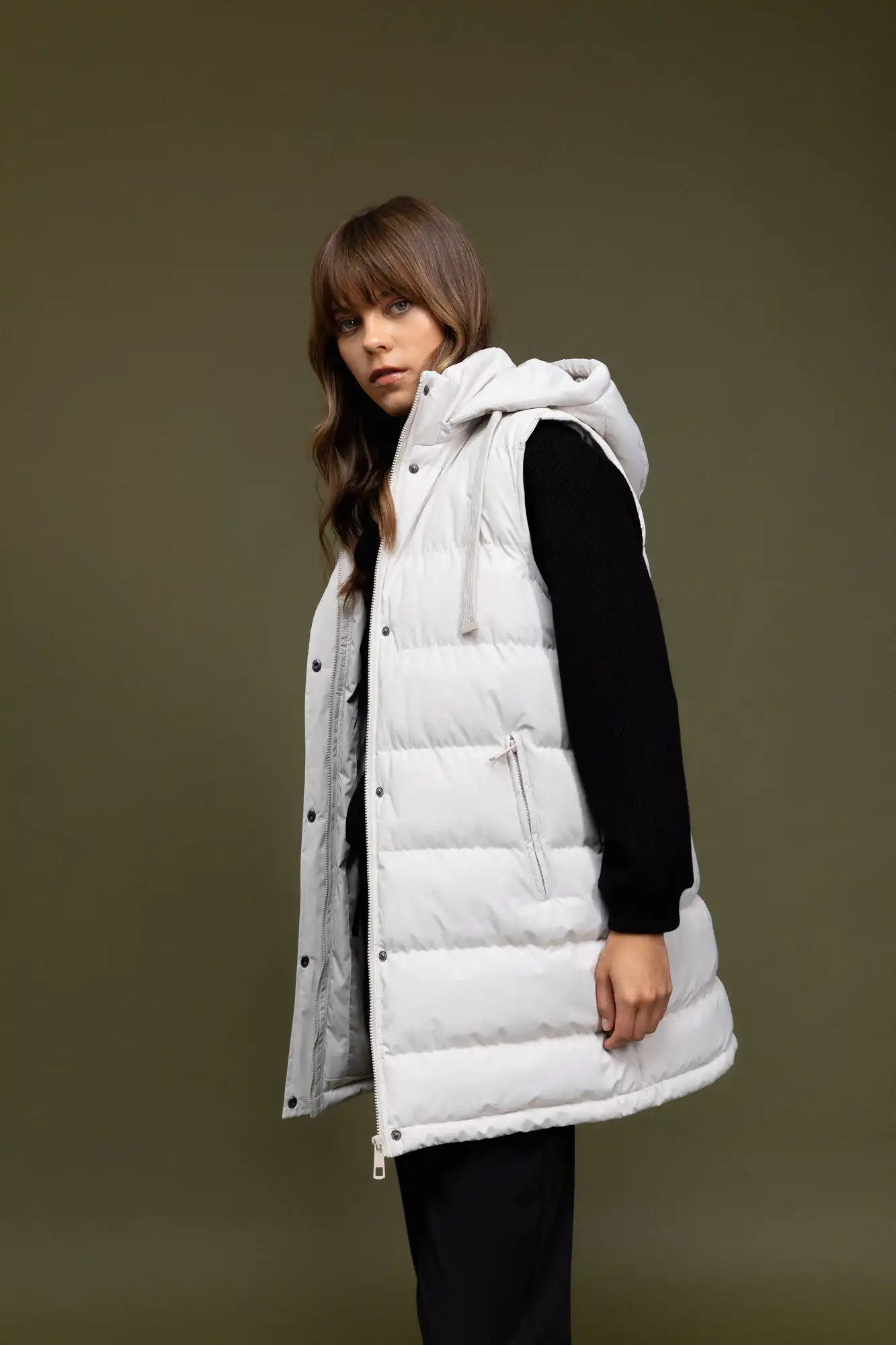 Biston fashion γυναικείο demi αμάνικο μπουφάν με αποσπώμενη κουκούλα 52-102-006 ICE