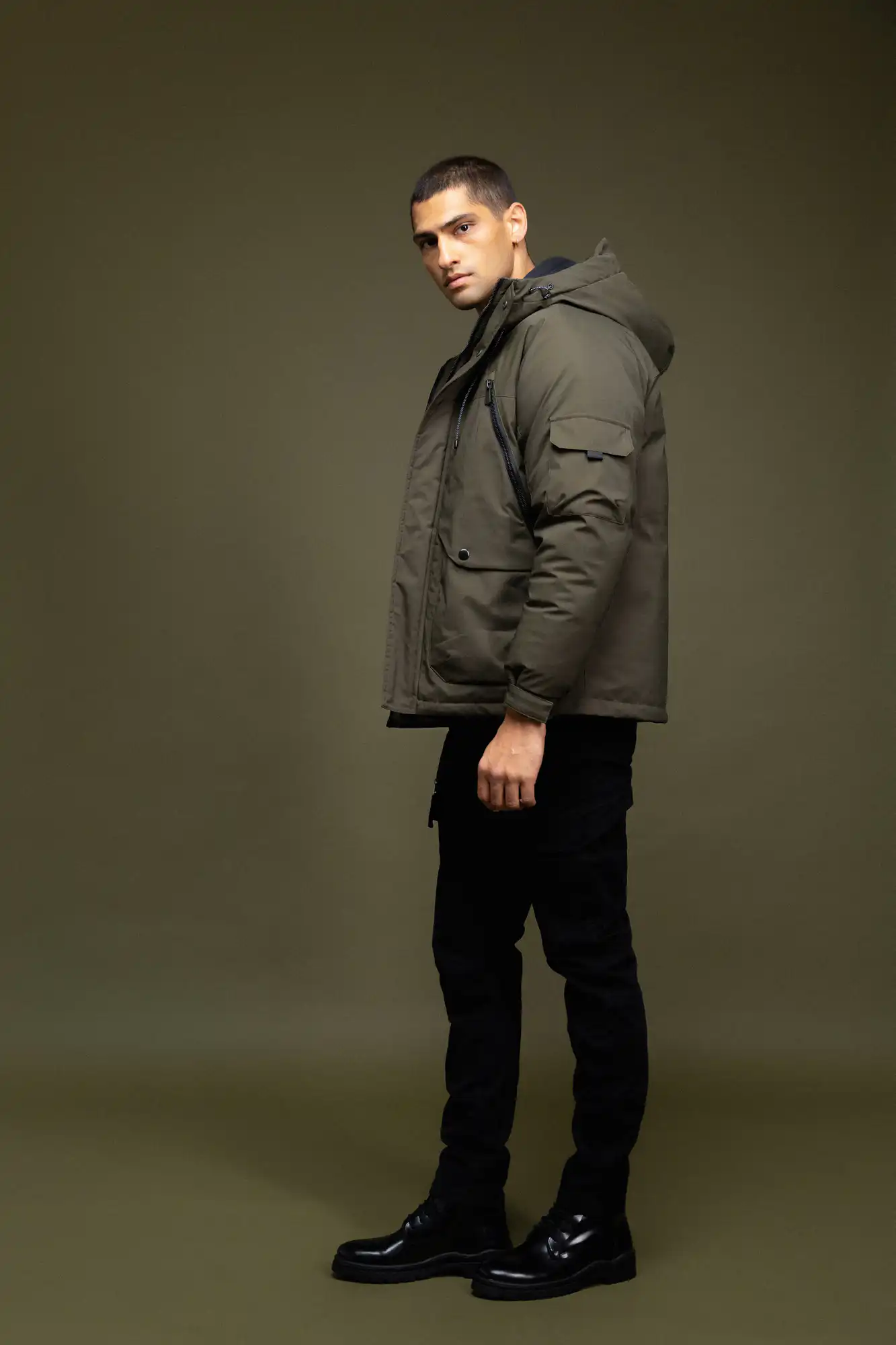 Βiston fashion ανδρικό κοντό μπουφάν με ενσωματωμένη κουκούλα 52-201-090 OLIVE