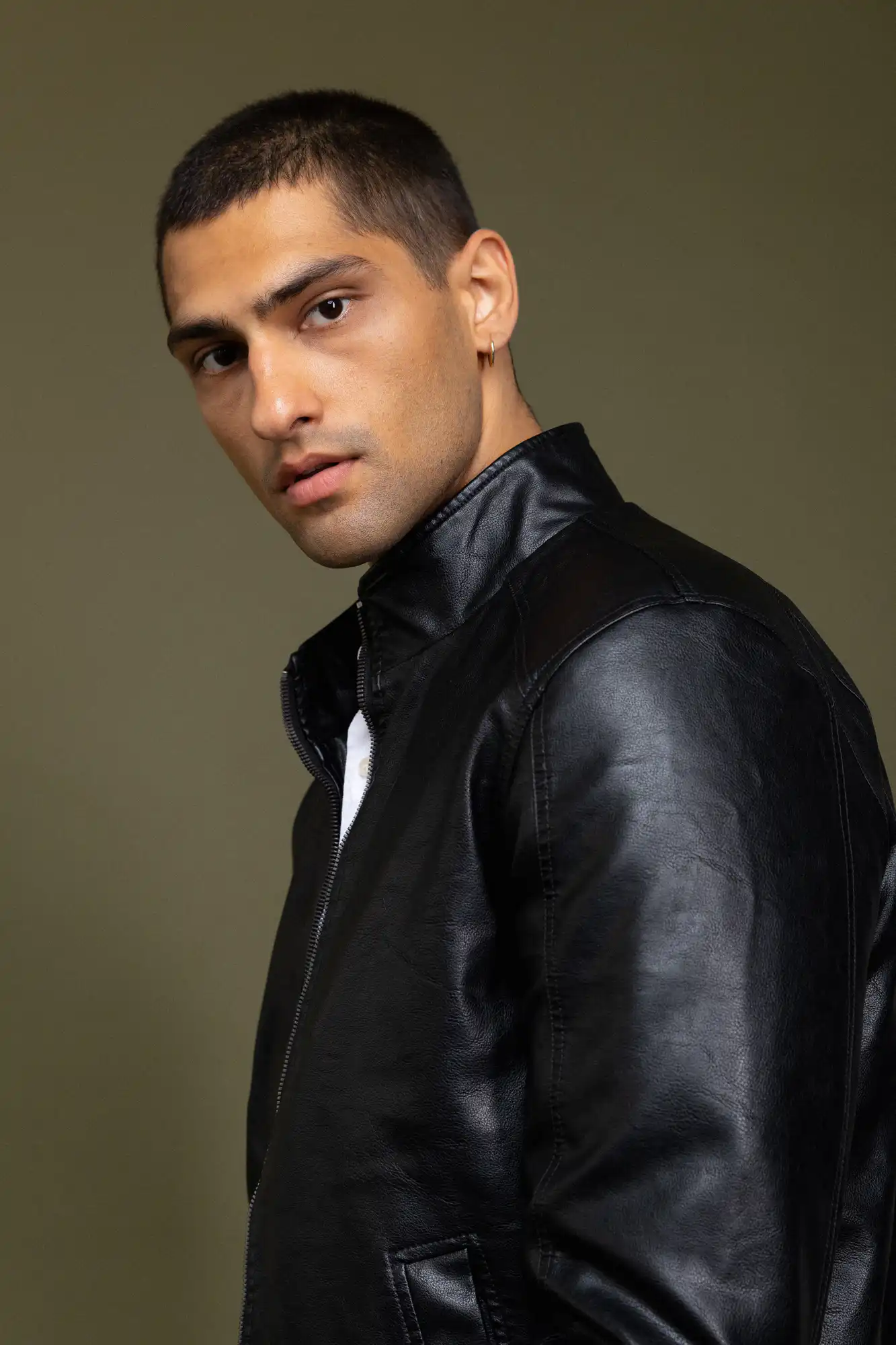 Biston fashion ανδρικό κοντό πανωφόρι από δερματίνη 52-201-108 BLACK