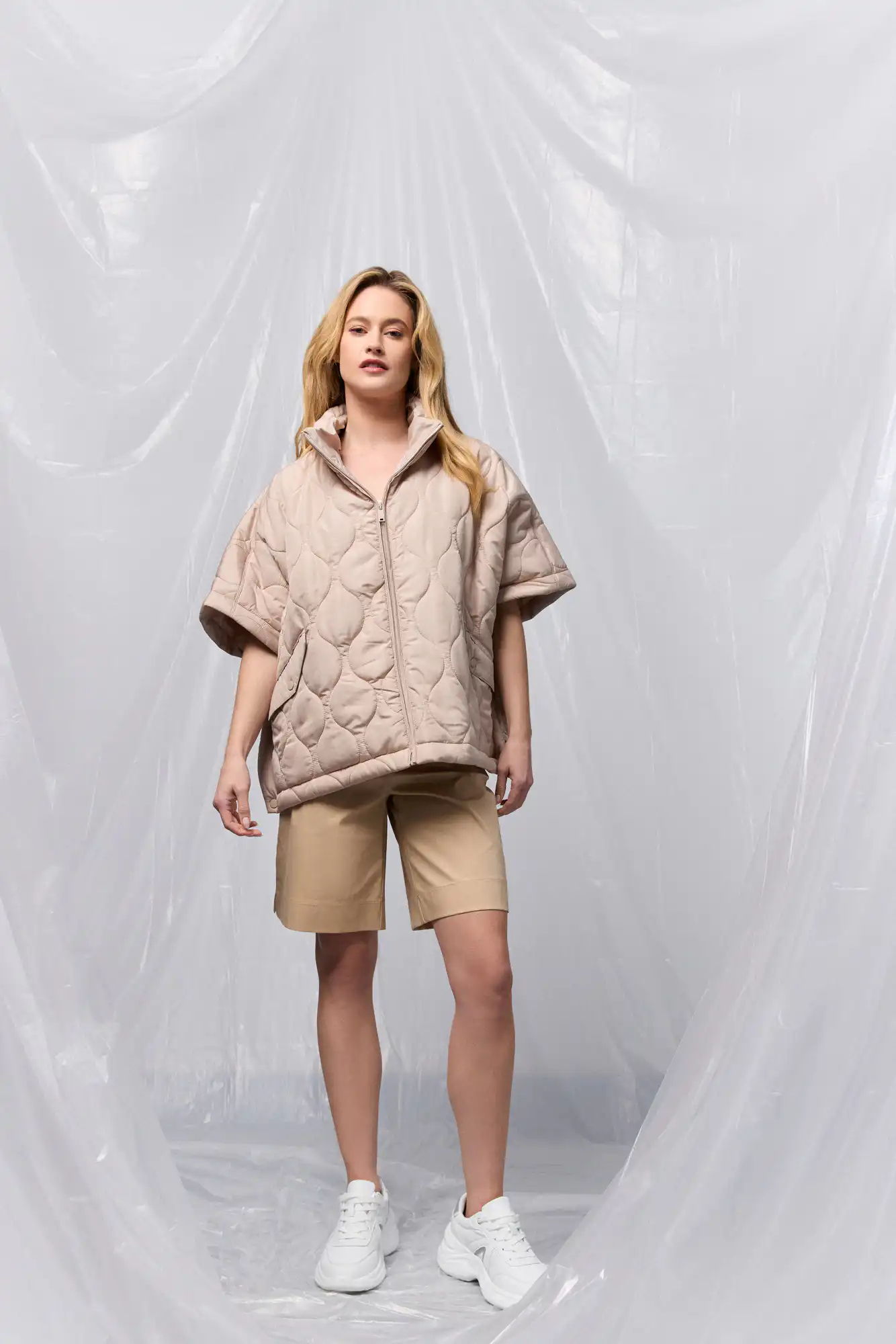 B' Γυναικείο μπουφάν τύπου πόντσο 53-101-024 BEIGE