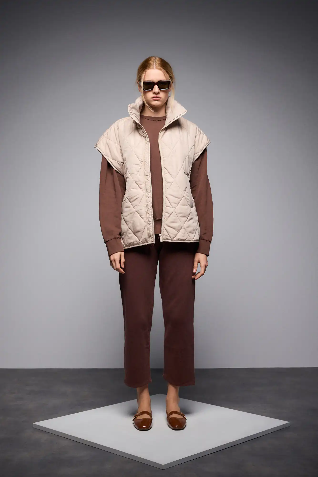 S' Γυναικείο αμάνικο τύπου πόντσο 53-102-004 BEIGE