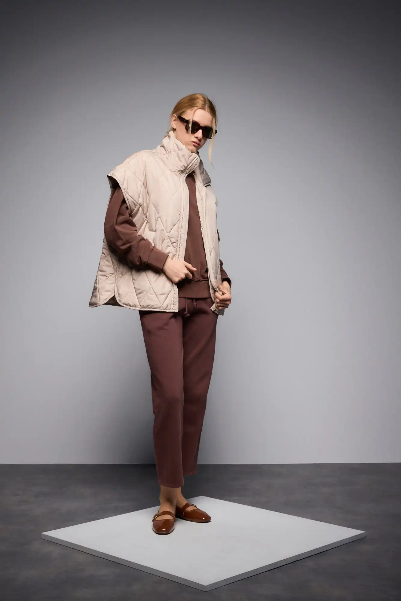 S' Γυναικείο αμάνικο τύπου πόντσο 53-102-004 BEIGE