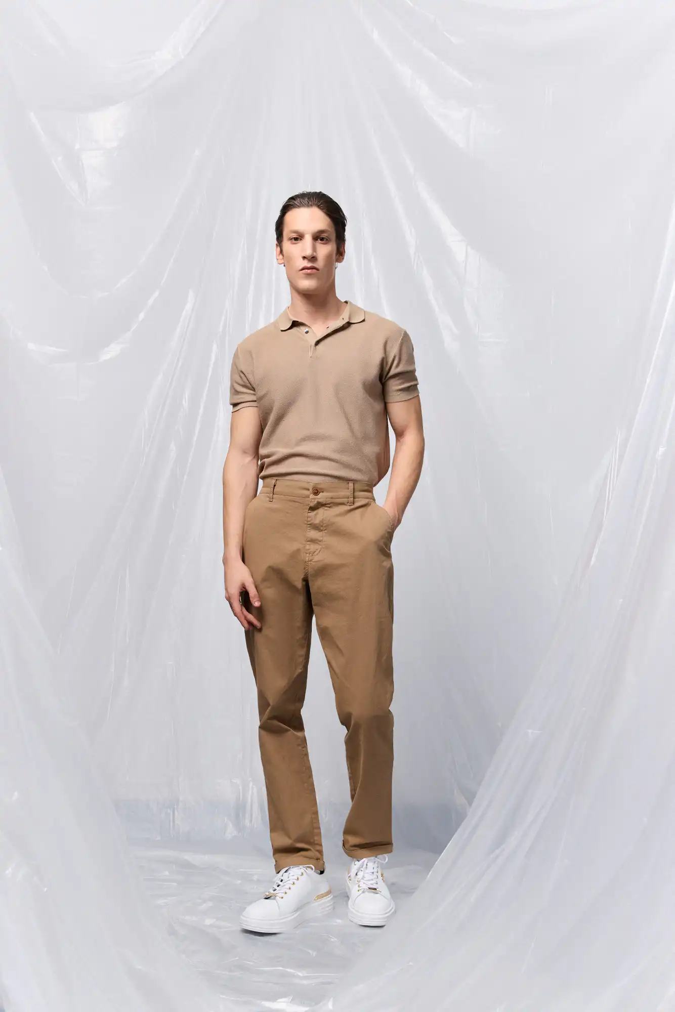 B' Ανδρικό παντελόνι chinos με πίσω ελαστικό ζωνάρι 53-241-003 DK BEIGE