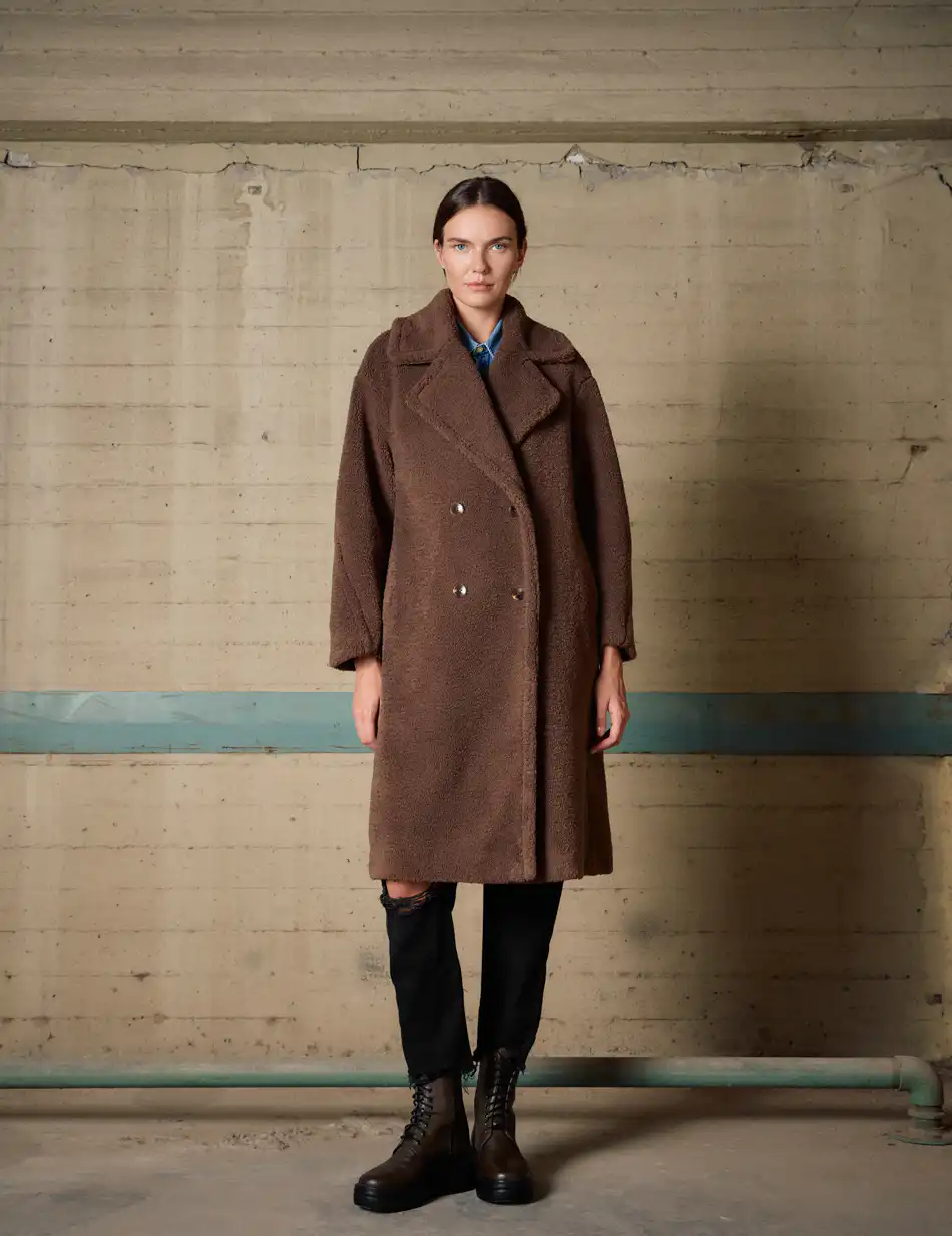 Biston Γυναικείο μακρύ παλτό από προβατάκι με γιακά 54-101-038 COFFEE
