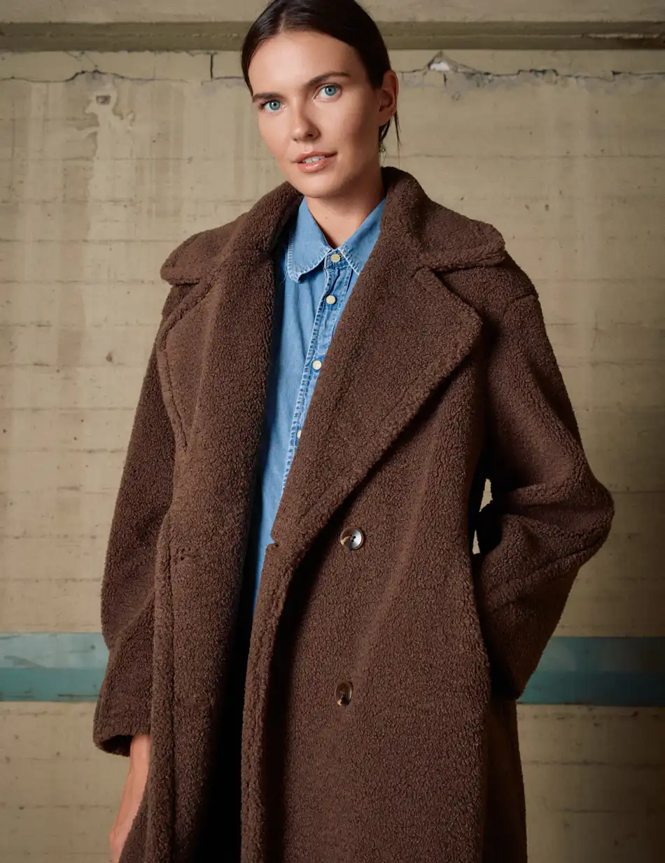 Biston Γυναικείο μακρύ παλτό από προβατάκι με γιακά 54-101-038 COFFEE