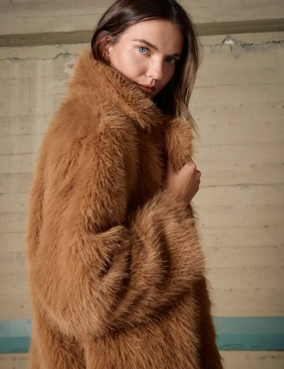 Biston Γυναικείο μακρύ πανωφόρι από συνθετική γούνα 54-101-056 LT BROWN