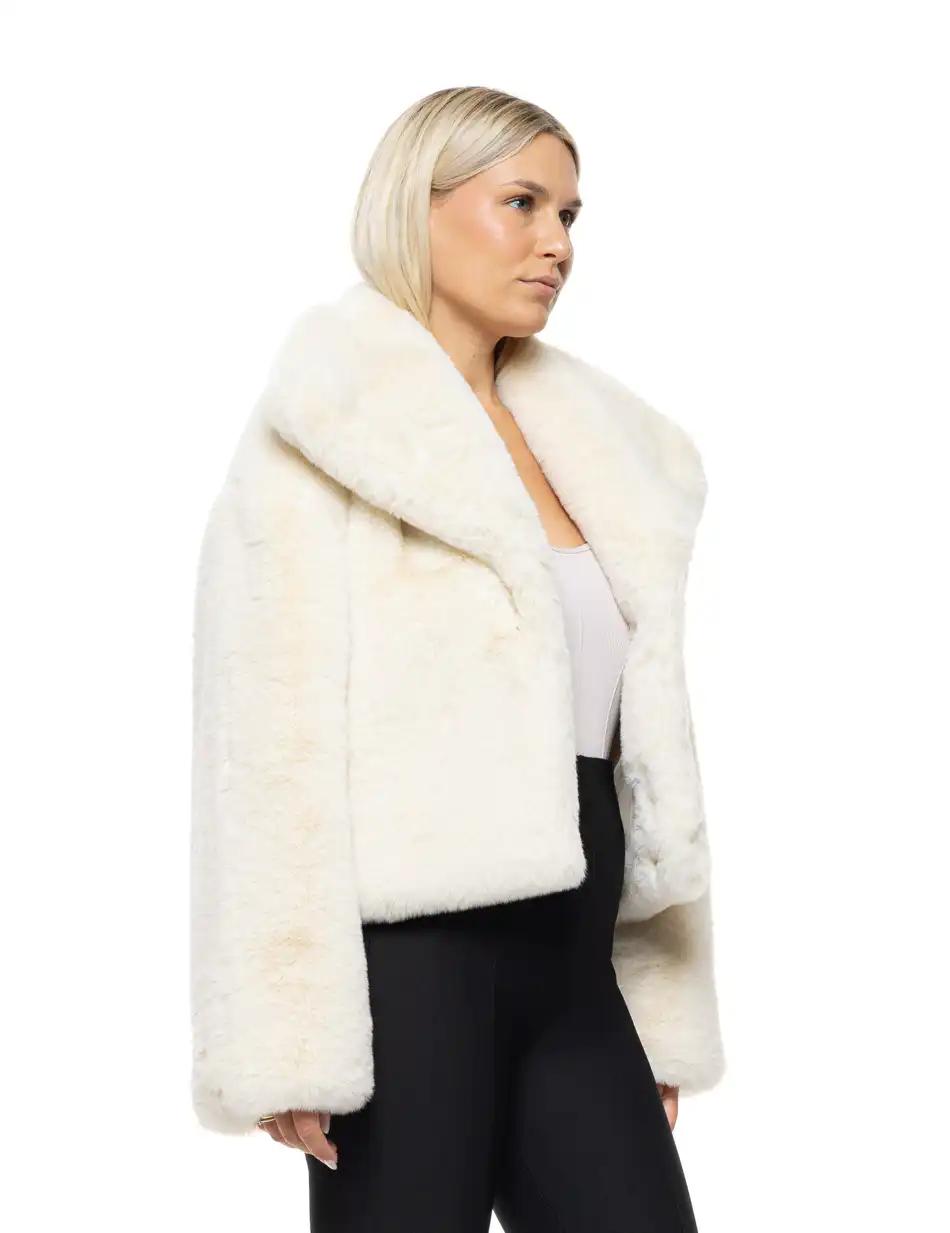 Biston Γυναικείο κοντό πανωφόρι σπο συνθετική γούνα 54-101-057 OFF WHITE