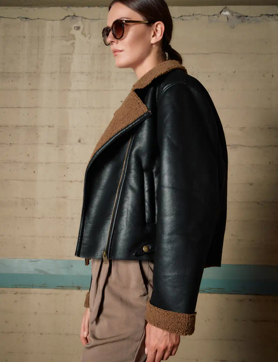 Biston Γυναικείο κοντό πανωφόρι από δερματίνη 54-101-060 BROWN