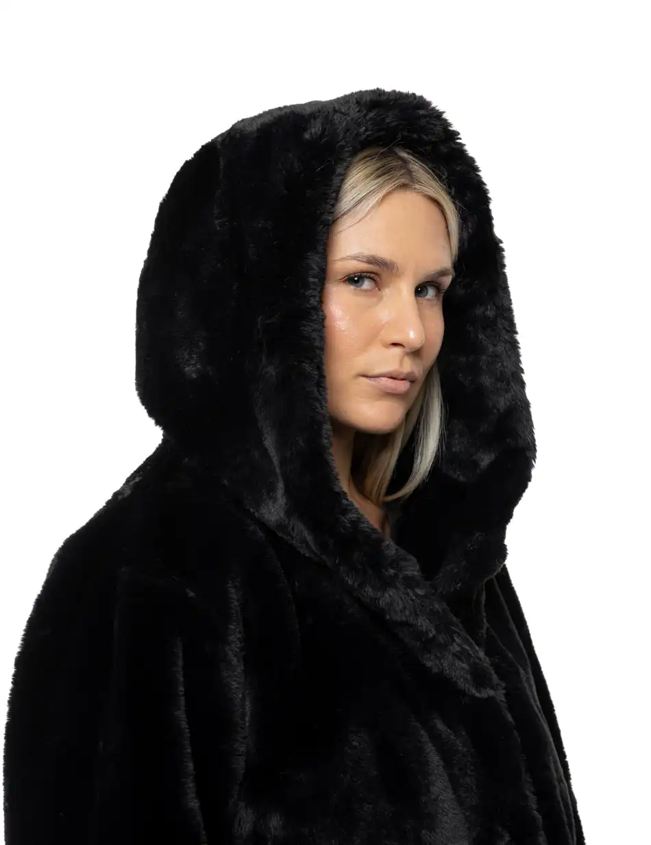 Biston Γυναικείο κοντό μπουφάν απο συνθετική γουνα 54-101-073 BLACK