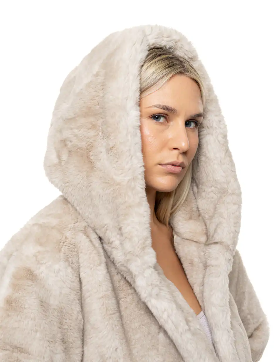 Biston Γυναικείο κοντό μπουφάν απο συνθετική γουνα 54-101-073 BEIGE