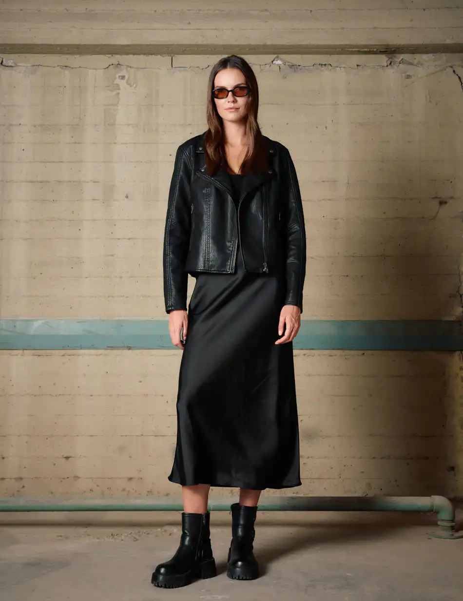 Biston Γυναικείο κοντό πανωφόρι από δερματίνη 54-101-080 BLACK