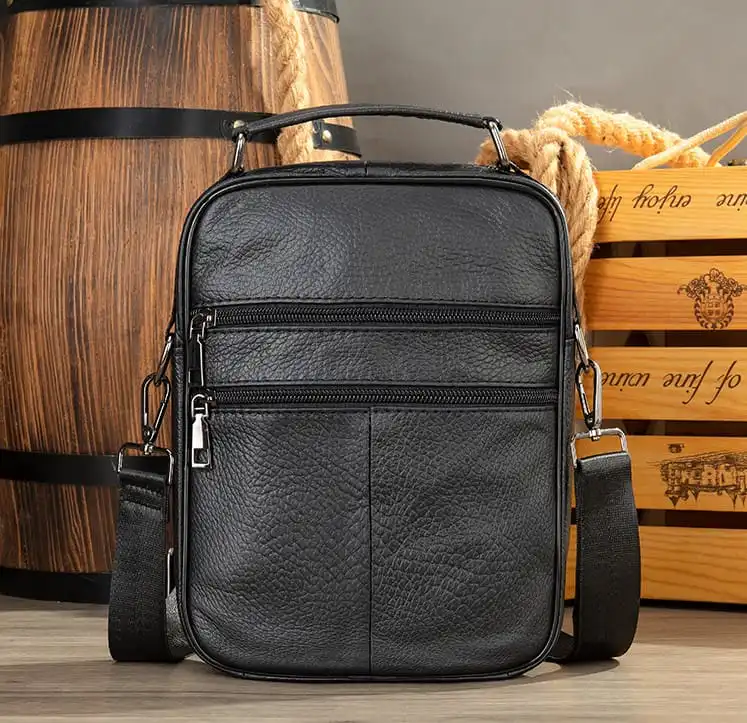 Δερμάτινο τσαντάκι ώμου Cardinal 6042 black