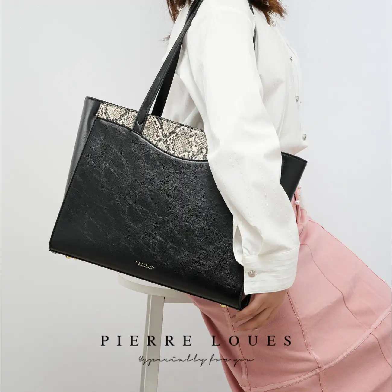 Γυναικεία Τσάντα Shopper Χειρός Pierre Loues PL615-40 μαύρο Γυναικεία Τσάντα Shopper Χειρός Pierre Loues PL615-40 μαύρο