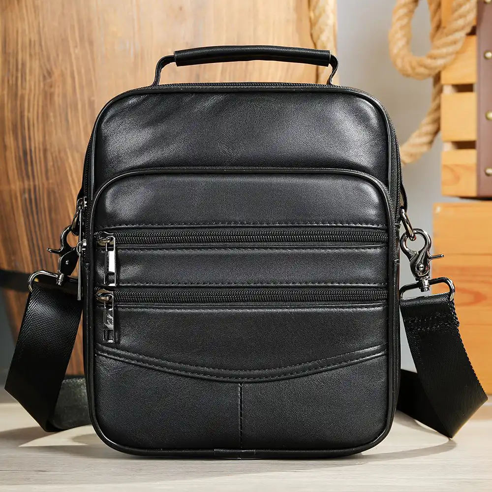 Δερμάτινο τσαντάκι ώμου Cardinal 6199 μαύρο