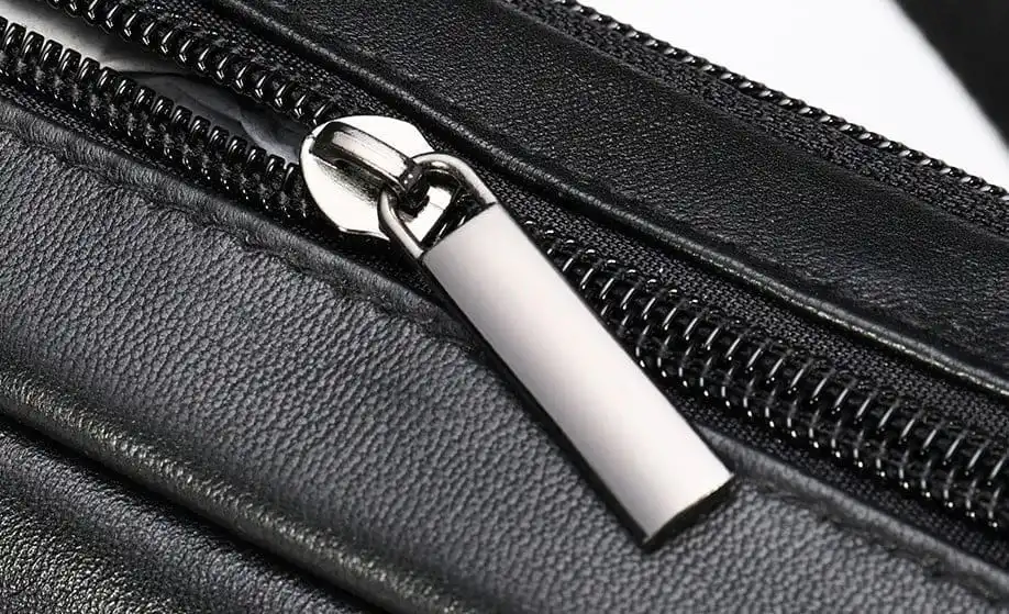 Δερμάτινο τσαντάκι μέσης Cardinal 7312 μαύρο