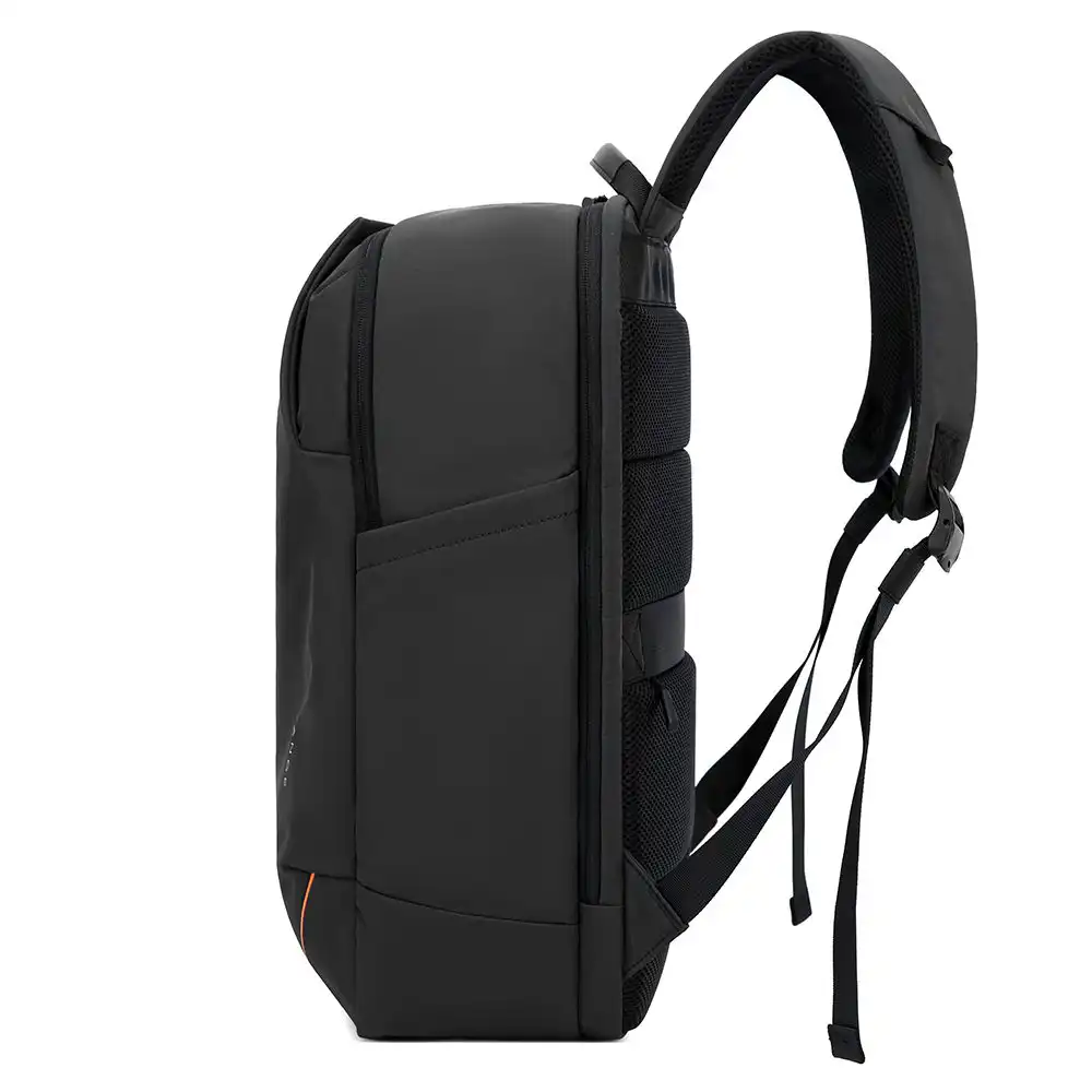 Επαγγελματικό σακίδιο 23L 15,6” Bange 8099 μαύρο