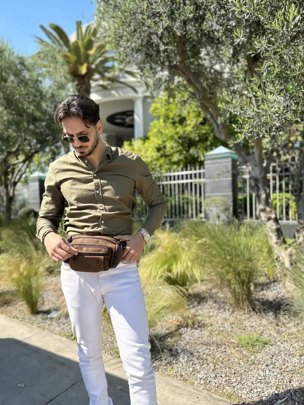 Δερμάτινο τσαντάκι μέσης Cardinal 8355 dark coffee