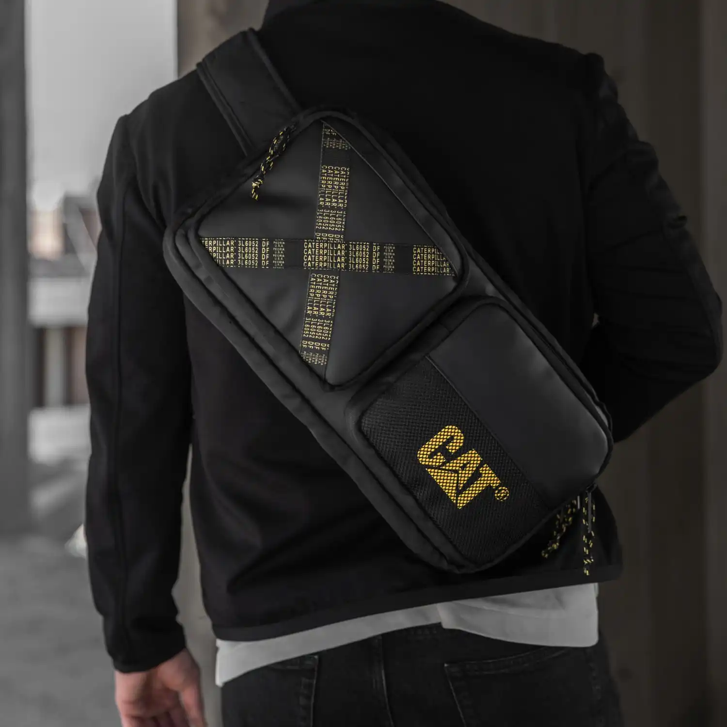 SUPER ΤΙΜΗ Τσαντάκι ώμου/μέσης χιαστί crossbody Caterpillar 84165-01