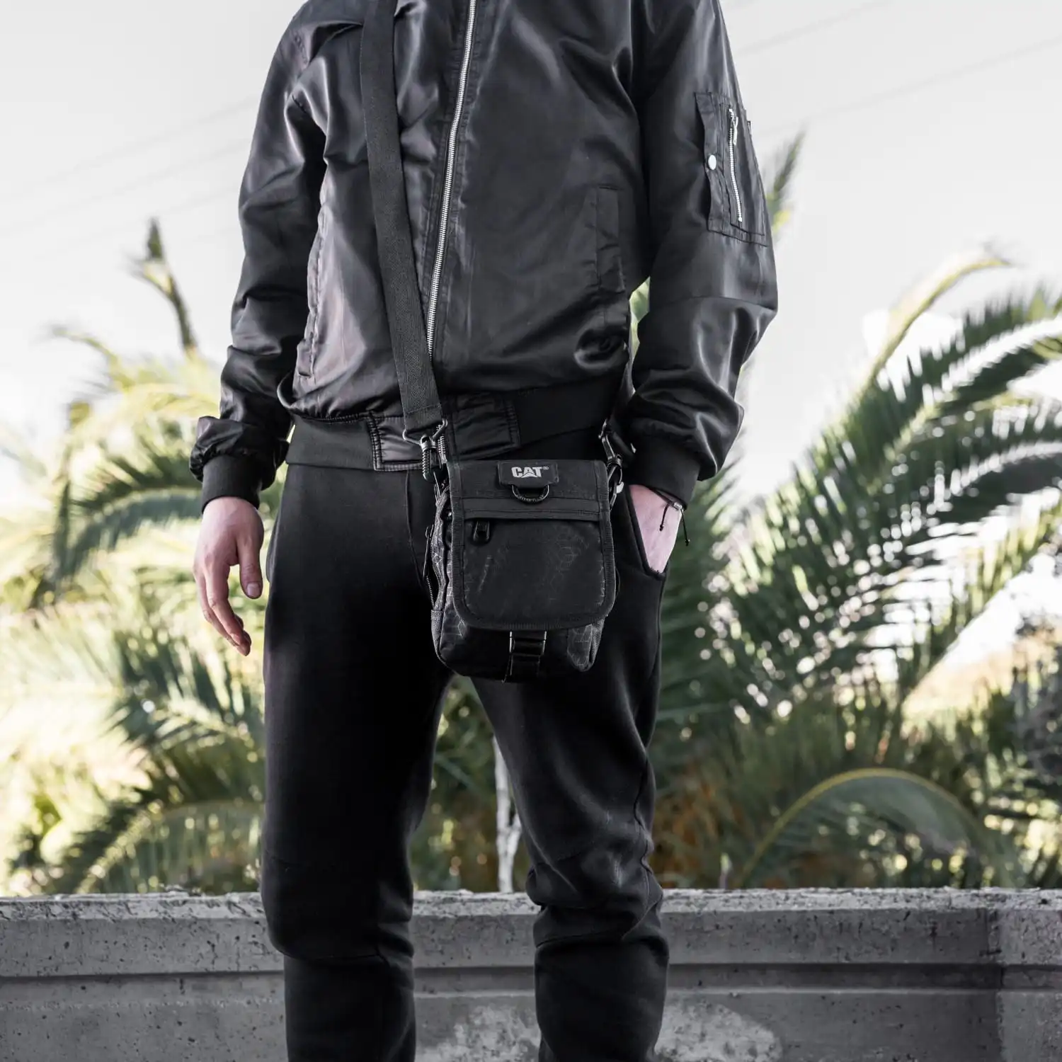 Τσαντάκι ώμου Caterpillar 84172-478