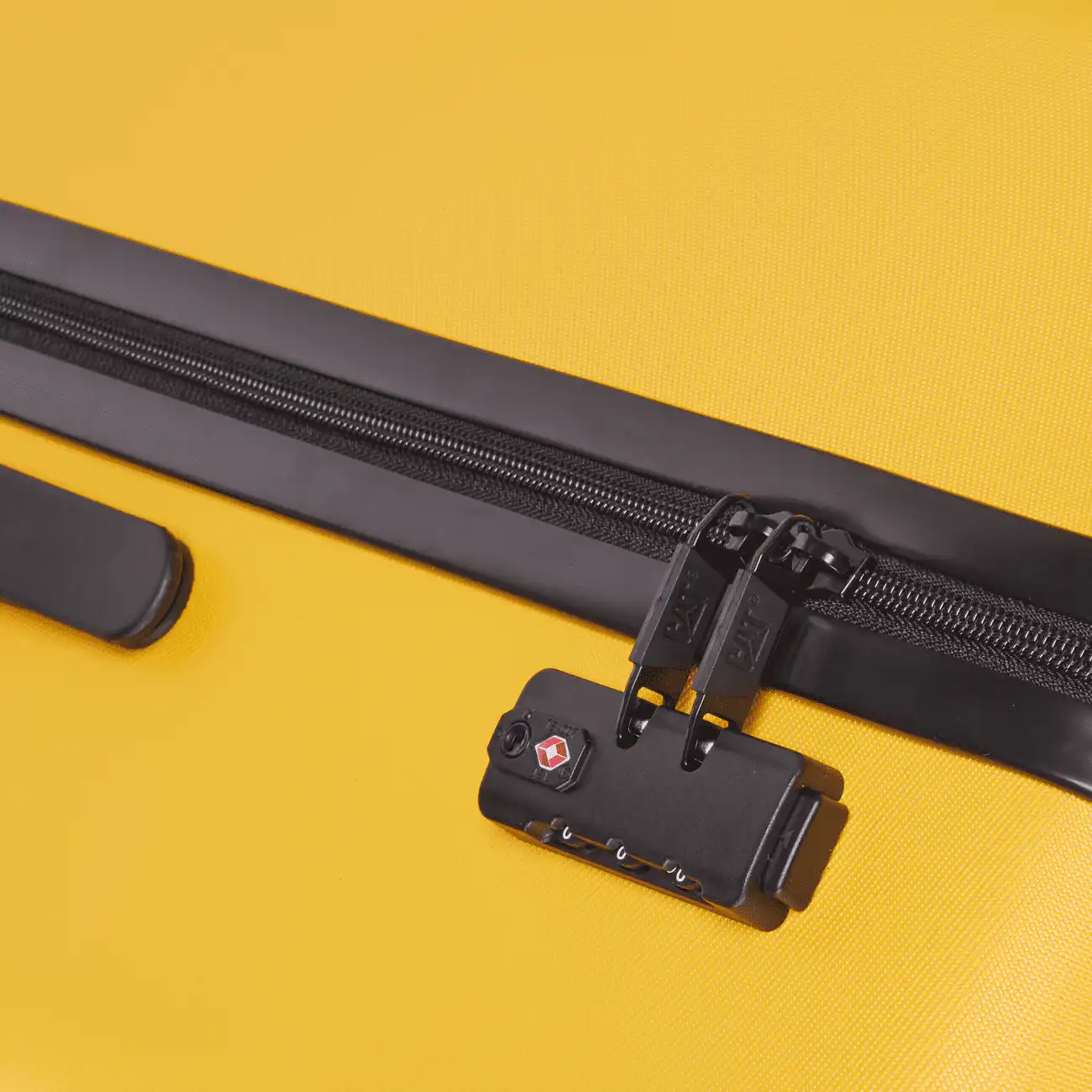 Βαλίτσα Μεγάλη Σκληρή Caterpillar Rockford 84683-42/70