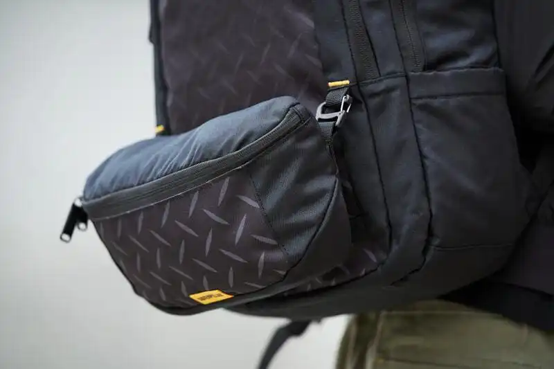 Σακίδιο πόλης Voyager 2-in-1 Caterpillar 30 L 84836-01